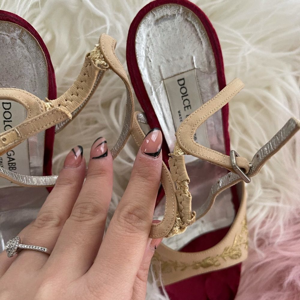 Dolce & Gabbana | Nude Floral Embroidered Wedges - Picture 7 of 11